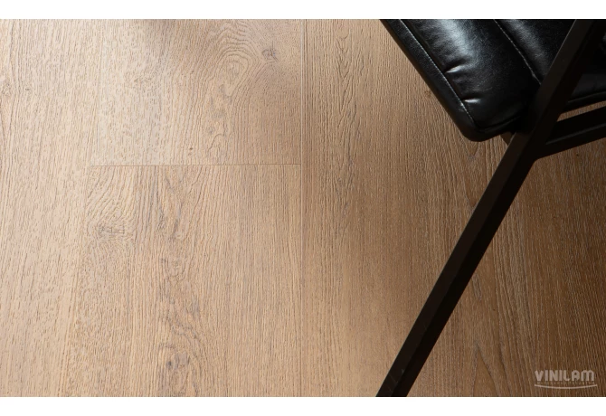 Кварц-винил Дуб Гранада (1227*232*2,5 мм) — купить в Нефтекамске