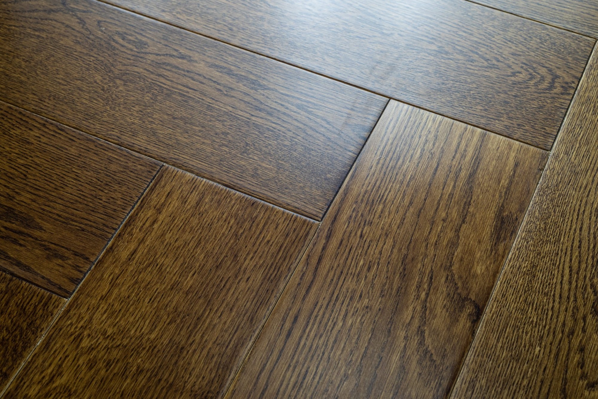 Инженерный паркет «Damy Floor» Ореховый (укладка елочкой) — купить в Нефтекамске